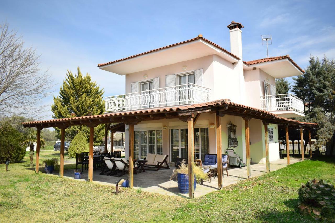 Villa Close To The Beach Ormos Panagias Buitenkant foto