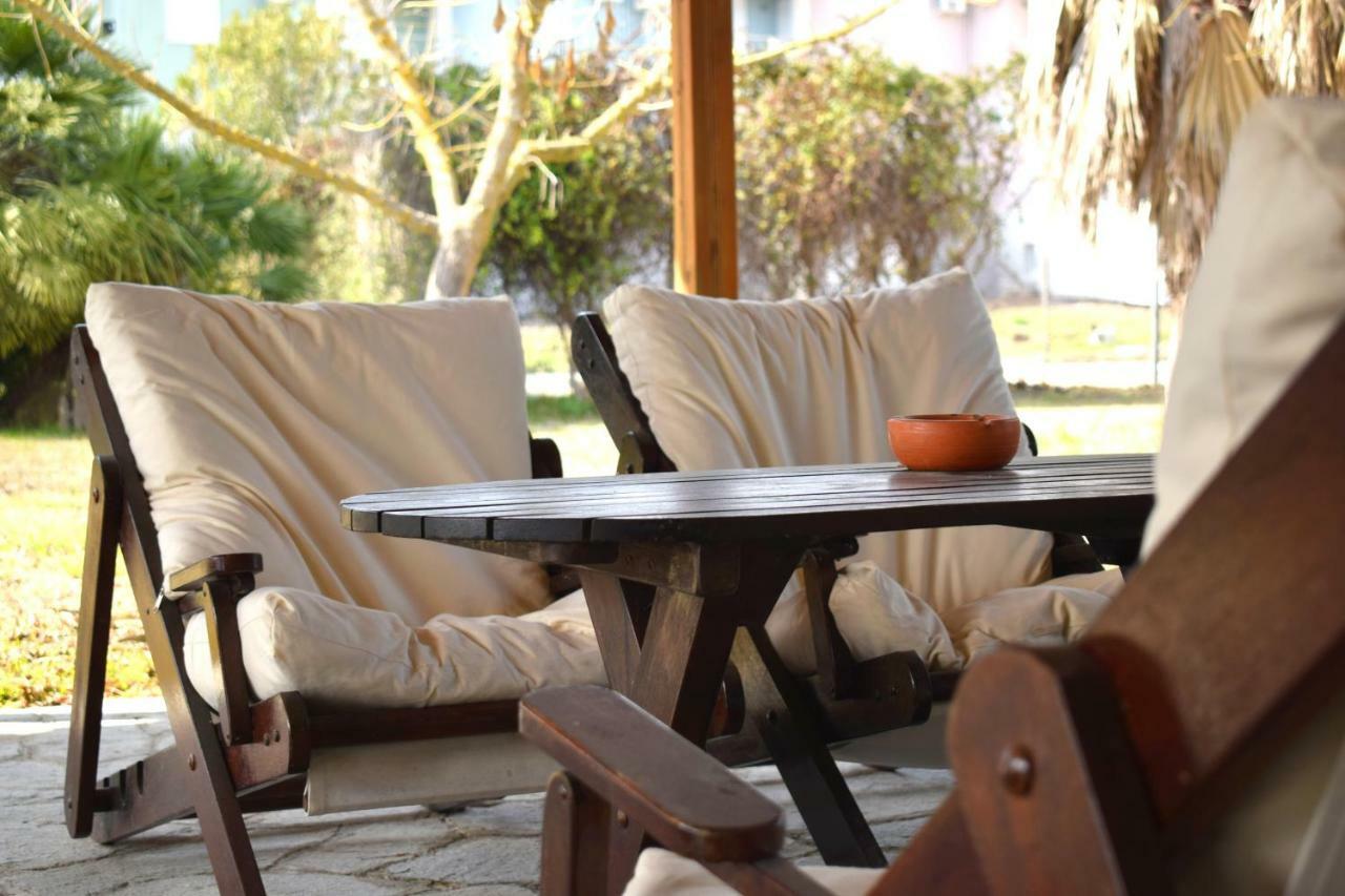 Villa Close To The Beach Ormos Panagias Buitenkant foto